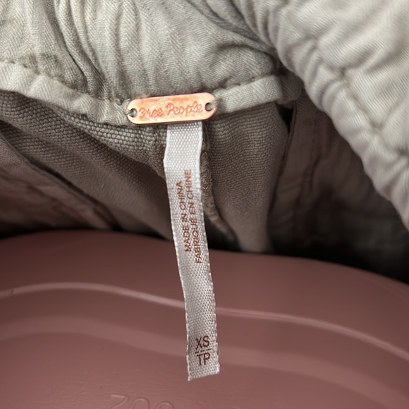 Free people  Margate pleated trouser - Picture 9 of 9